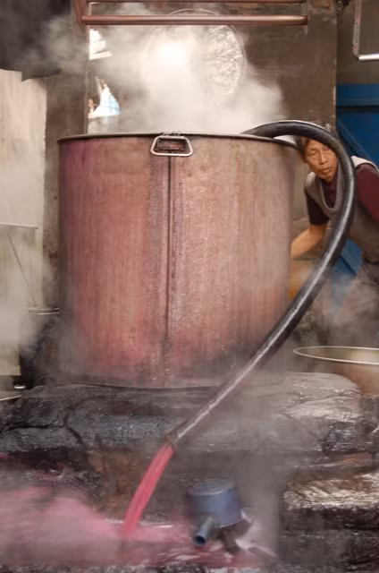 Thùng phẩm màu Thùng phẩm màu