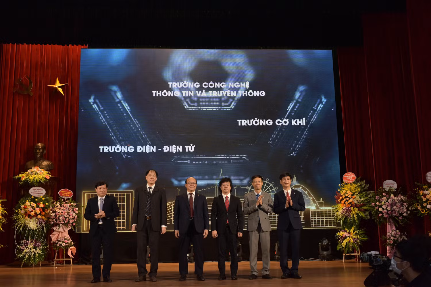 Nhân dịp kỷ niệm 65 năm xây dựng và phát triển, Trường Đại học Bách khoa Hà Nội công bố quyết định thành lập 3 trường trực thuộc (ảnh: HUST)