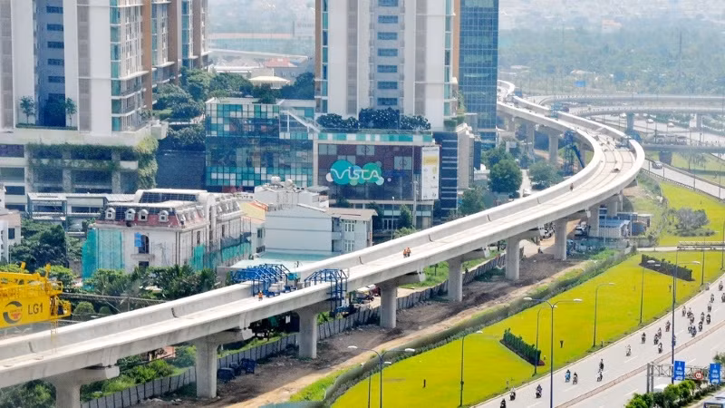 Dự án đường sắt đô thị số 1 Thành phố Hồ Chí Minh tuyến Bến Thành - Suối Tiên vừa được Bộ Giao thông Vận tải đề xuất tăng thêm 30 nghìn tỷ. Ảnh: Nhandan Dự án đường sắt đô thị số 1 Thành phố Hồ Chí Minh tuyến Bến Thành - Suối Tiên vừa được Bộ Giao thông Vận tải đề xuất tăng thêm 30 nghìn tỷ. Ảnh: Nhandan