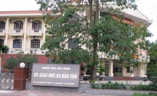 Nhiều bất thường trong vụ giáo viên Bắc Ninh thi "siêu tốc" chứng chỉ tiếng Anh ảnh 5