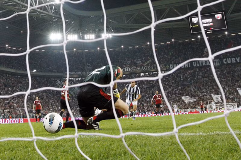 Abbiati mắc một sai lầm nghiêm trọng... Abbiati mắc một sai lầm nghiêm trọng...
