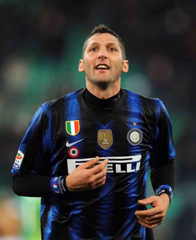 Marco Materazzi: Chúng ta đều đã biết đến khoảnh khắc này. Một tiểu xảo rẻ tiền, nhưng chắc chắn Materazzi là kẻ to gan nếu xét theo phản ứng của Zidane. (xem video clip)