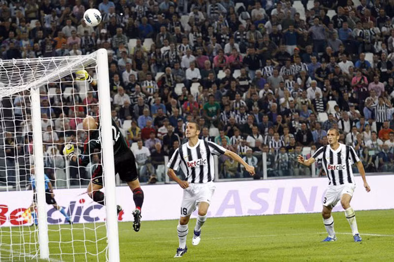 Ngay từ đầu, Christian Abbiati đã phải nỗ lực làm việc Ngay từ đầu, Christian Abbiati đã phải nỗ lực làm việc