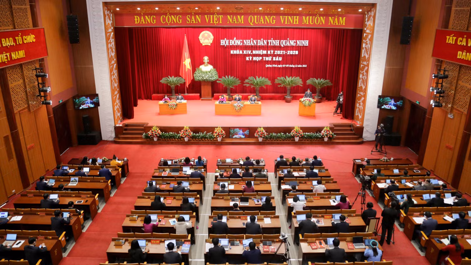 Quang cảnh kỳ họp thứ 6 Hội đồng nhân dân tỉnh Quảng Ninh khoá XIV (Ảnh: CTV)