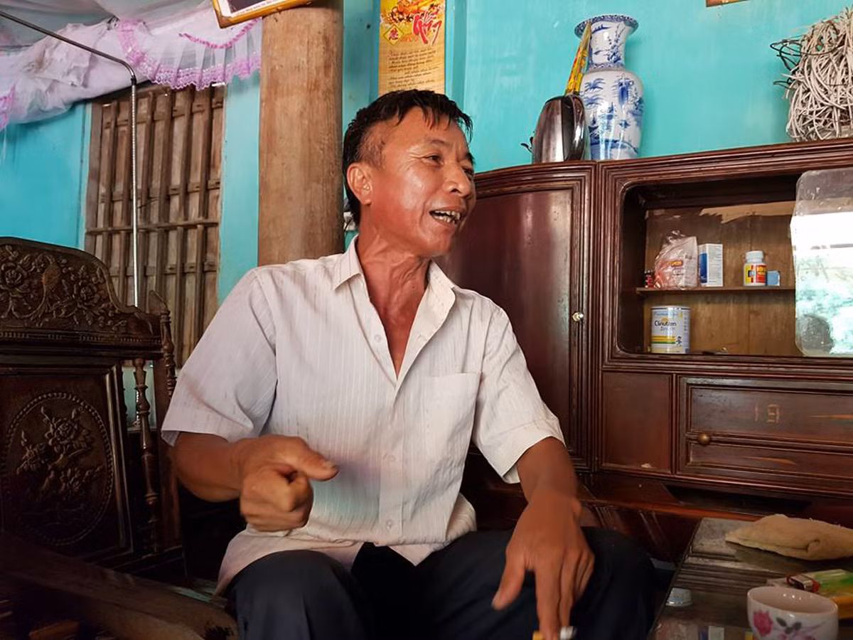 Ông Lê Văn Bích không biết diện tích rừng ông chặt phá là rừng phòng hộ. (Ảnh: Lã Tiến)