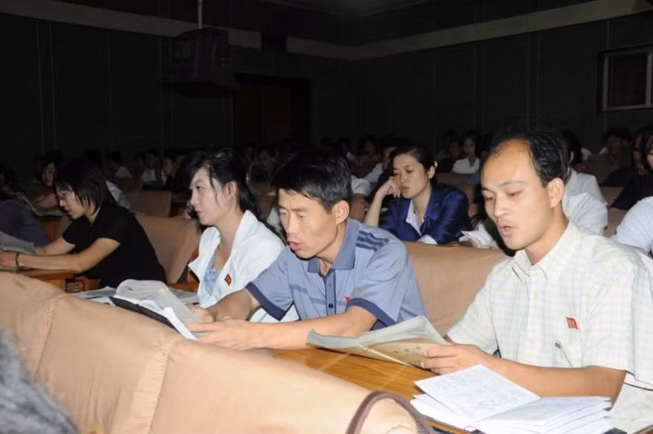 Phòng giảng đường lớn của sinh viên Bắc Triều Tiên Phòng giảng đường lớn của sinh viên Bắc Triều Tiên