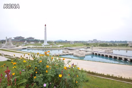 Công viên Folk tại Bình Nhưỡng được xây dựng trên một khu đất rộng rãi. Công viên Folk tại Bình Nhưỡng được xây dựng trên một khu đất rộng rãi.