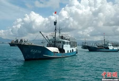 Tàu cá Trung Quốc, Ảnh minh họa.