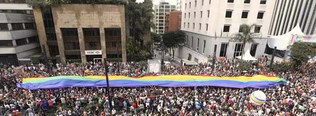 Cảnh tượng đông đúc ở Sao Paulo, Brazil ngày 10/6.