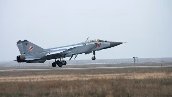 Máy bay đánh chặn MiG-31BM là một phiên bản với rất nhiều sửa đổi của MiG-31. Máy bay đánh chặn MiG-31BM là một phiên bản với rất nhiều sửa đổi của MiG-31.