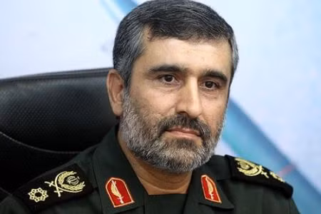 Chuẩn tướng Iran Amir-Ali Hajizadeh. Chuẩn tướng Iran Amir-Ali Hajizadeh.