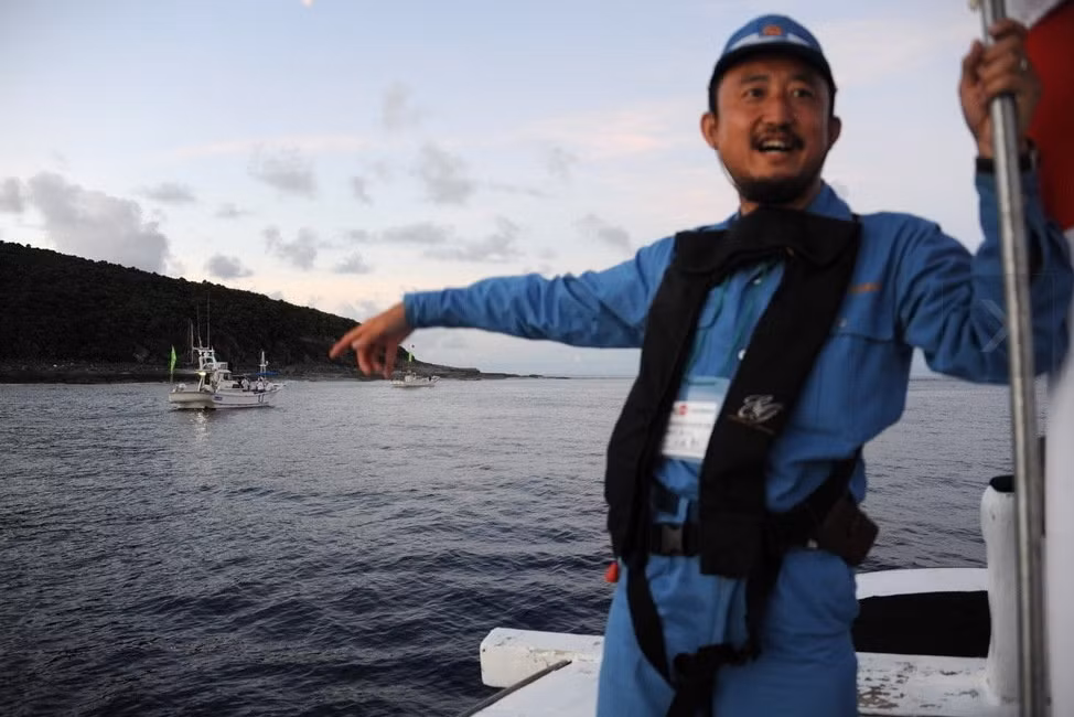 Ông Eiji Kosaka cũng là một trong số các nghị sĩ Nhật đã đặt chân lên quần đảo tranh chấp.