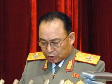 Cựu Tổng tham mưu trưởng quân đội Bắc Triều Tiên, Phó nguyên soái Ri Yong-ho được cho là đã bị bắt