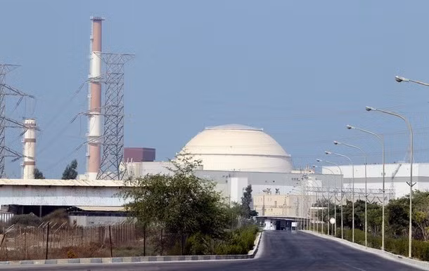 Nhà máy điện hạt nhân Bushehr của Iran. Nhà máy điện hạt nhân Bushehr của Iran.