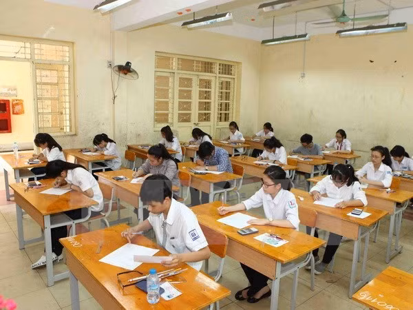 Năm 2019, Hà Nội giảm khoảng 3.000 chỉ tiêu vào lớp 10 công lập (Ảnh minh họa: TTXVN)