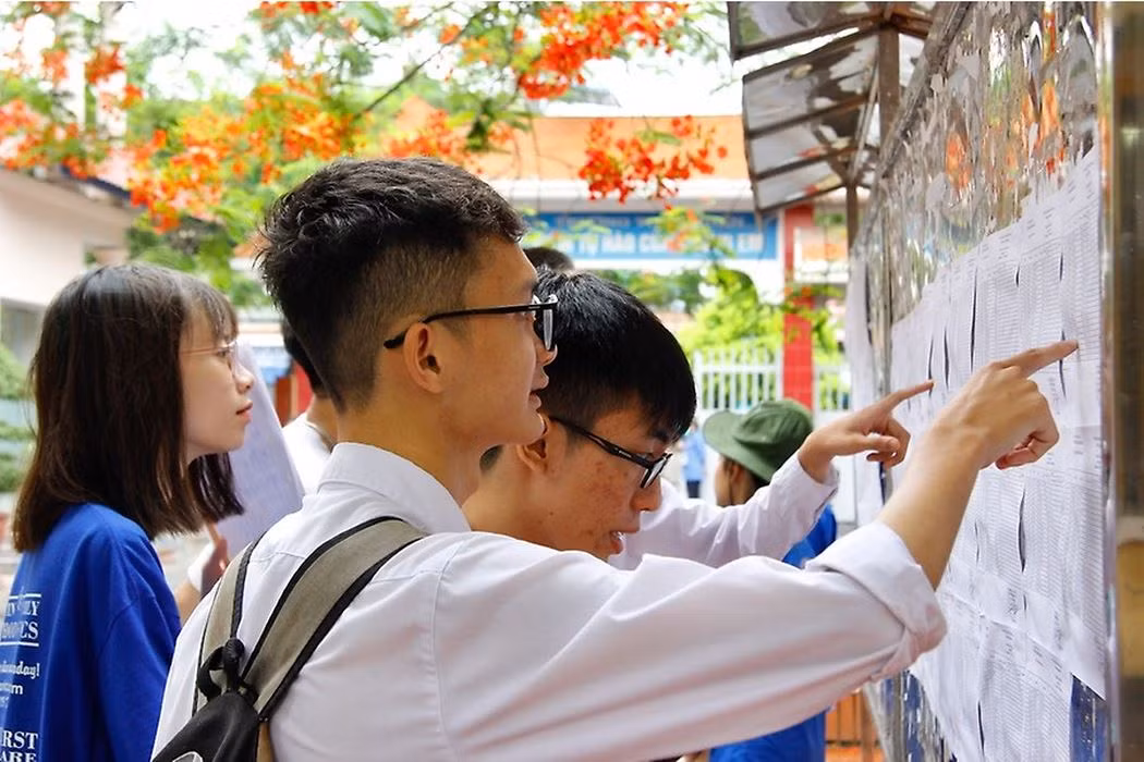 Tỷ lệ học sinh đỗ tốt nghiệp của tỉnh Quảng Ngãi là 85,92%. (Ảnh: giaoduc.net.vn) Tỷ lệ học sinh đỗ tốt nghiệp của tỉnh Quảng Ngãi là 85,92%. (Ảnh: giaoduc.net.vn)