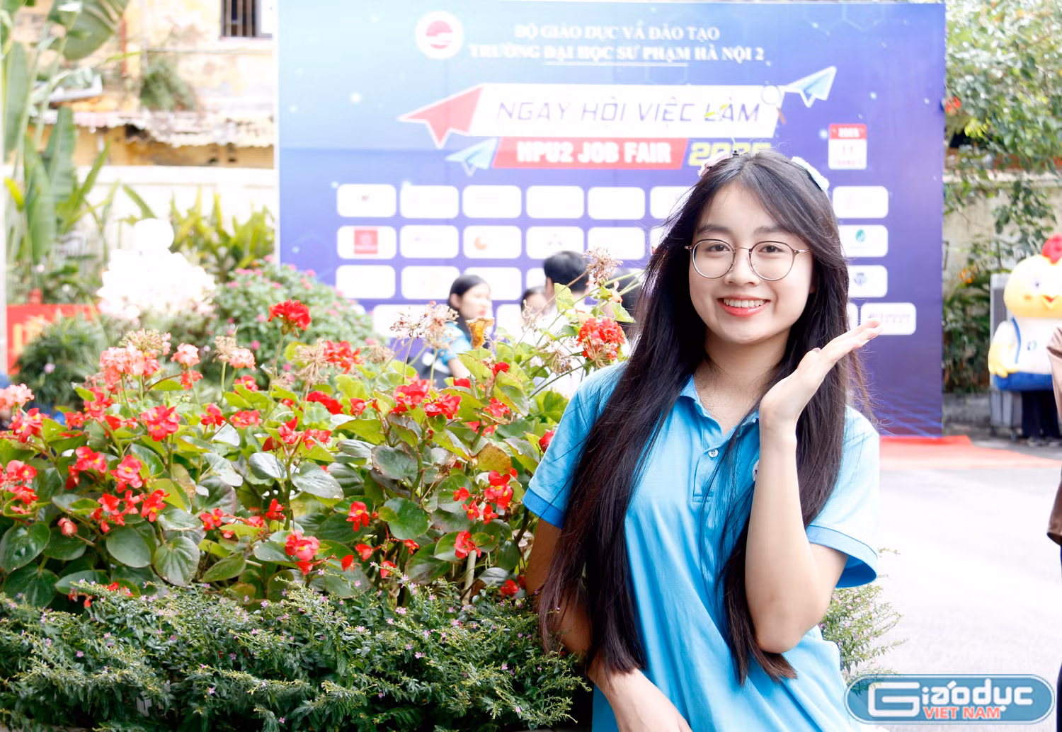 GDVN_SV nữ.jpg