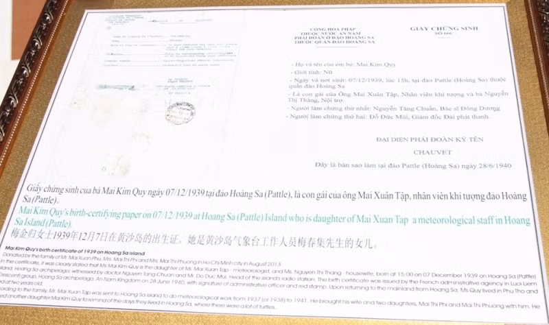 Giấy khai sinh của bà Mai Kim Quy sinh ra ở Hoàng Sa do cơ quan hành chính Pháp đặt tại Hoàng Sa cấp năm 1940.