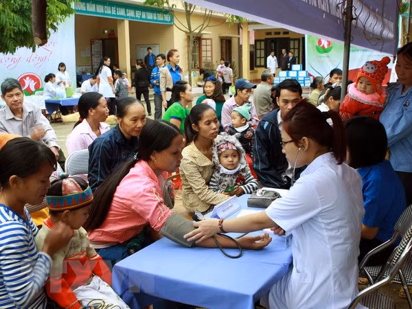 Nâng cao chất lượng giáo dục, y tế, chăm sóc sức khỏe... là những mục tiêu quan trọng trong phát triển bền vững của quốc gia. ảnh minh họa: TTXVN.