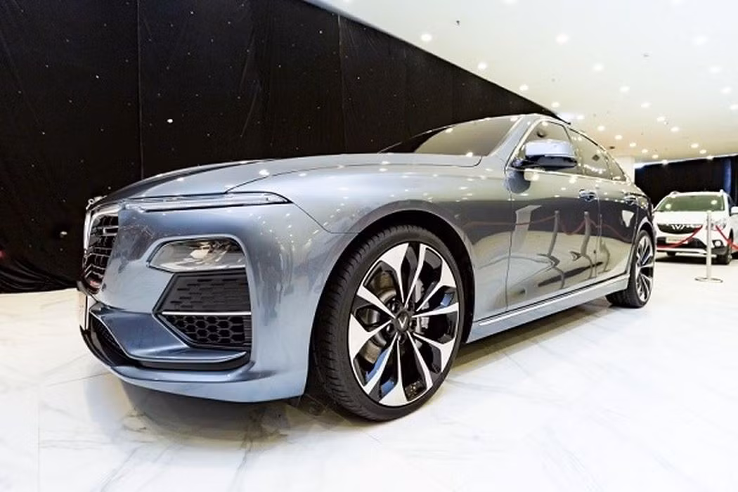 VinFast Lux A 2.0 (Sedan) có thiết kế sang trọng và thể thao.