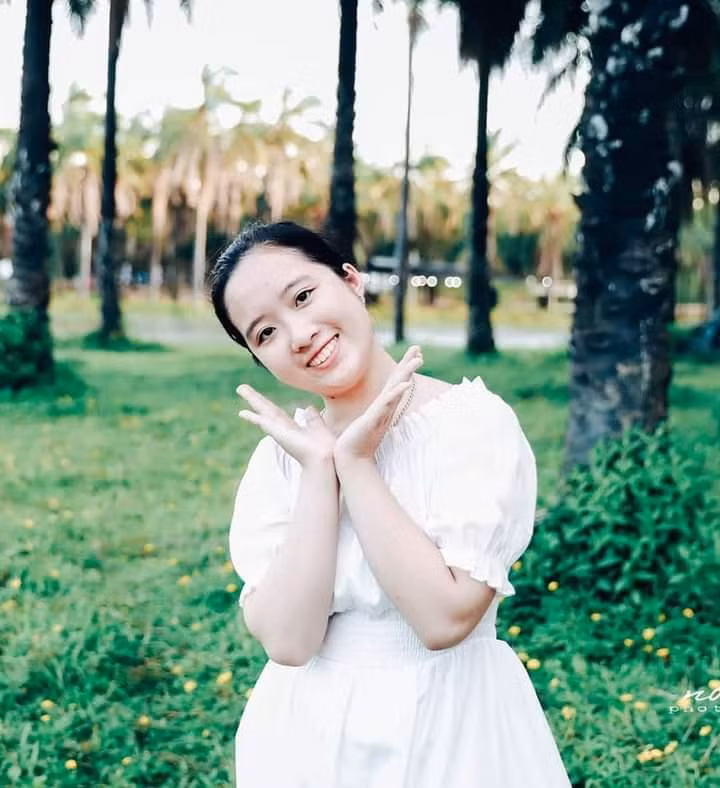 Nữ sinh Trần Việt Ngân, lớp 11 Anh, Trường Trung học phổ thông chuyên Lê Quý Đôn, tỉnh Quảng Trị. (Ảnh: Nhân vật cung cấp)