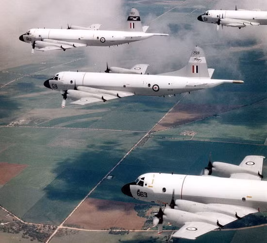 Máy bay tuần tra săn ngầm P-3C do Mỹ chế tạo Máy bay tuần tra săn ngầm P-3C do Mỹ chế tạo