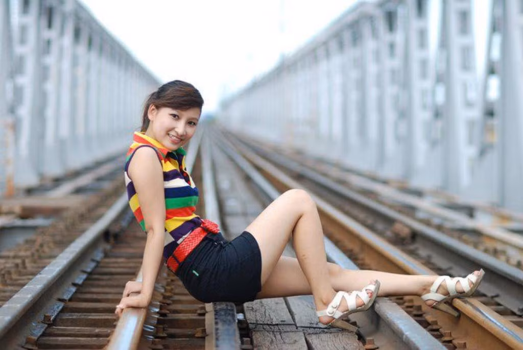 Sở thích của bạn là cắm hoa, nấu ăn và đi chụp ảnh với người thân vào cuối tuần. Sở thích của bạn là cắm hoa, nấu ăn và đi chụp ảnh với người thân vào cuối tuần.
