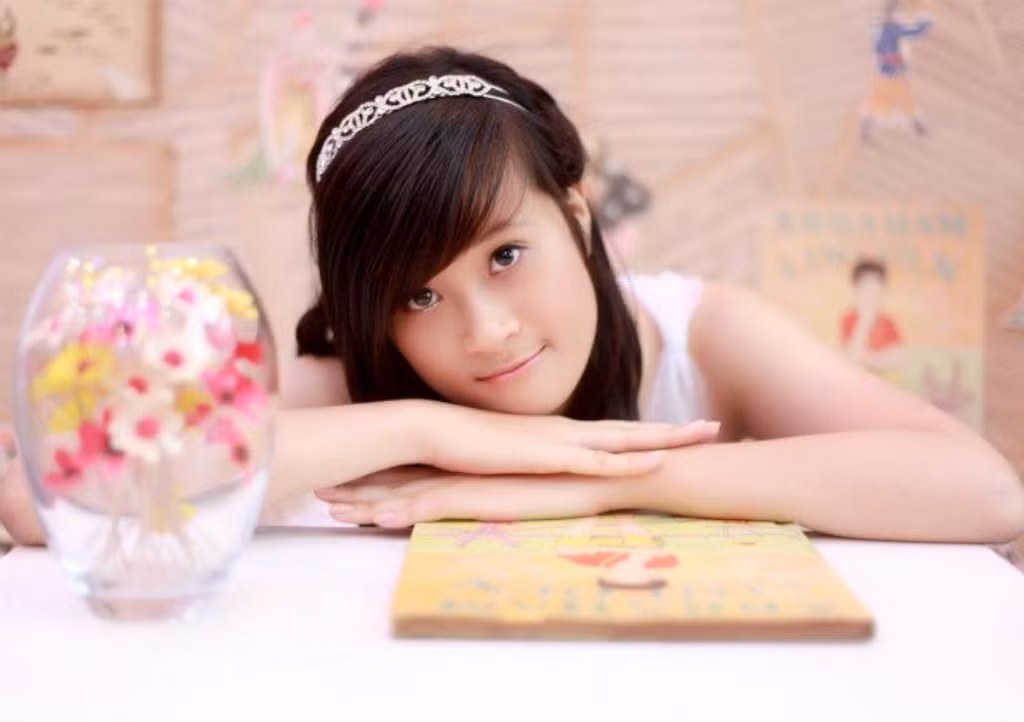 Mỹ Duyên thích shopping, chụp ảnh. Lý do chính Duyên tham gia cuộc thi này là để thể hiện bản thân mình.