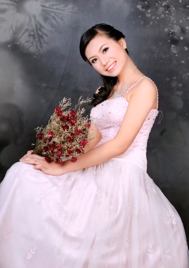 Thảo người năng động, hòa đồng, luôn mong muốn được kết bạn với mọi người. Phương châm sống của cô là: " Thái độ sống quyết định lên cuộc sống của chính chúng ta. "