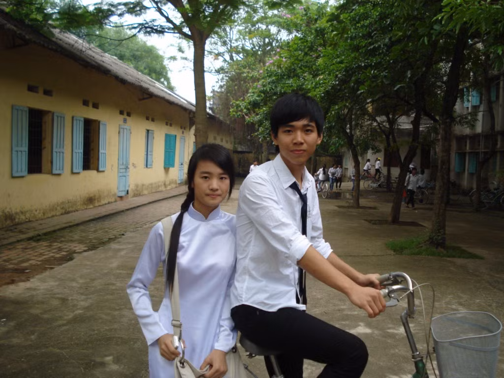 Nguyễn Thị Quỳnh Anh là người vui tính, hoà đồng, cởi mở, thân thiện với mọi người. Cô thích tụ tập cùng bạn bè, thích ăn kem mùa đông. Nguyễn Thị Quỳnh Anh là người vui tính, hoà đồng, cởi mở, thân thiện với mọi người. Cô thích tụ tập cùng bạn bè, thích ăn kem mùa đông.