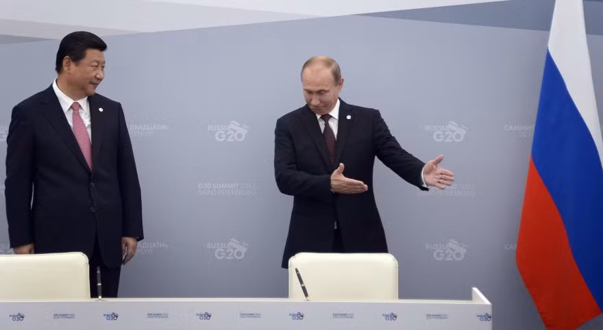 Tổng thống Nga Putin và Chủ tịch Trung Quốc Tập Cận Bình. Tổng thống Nga Putin và Chủ tịch Trung Quốc Tập Cận Bình.