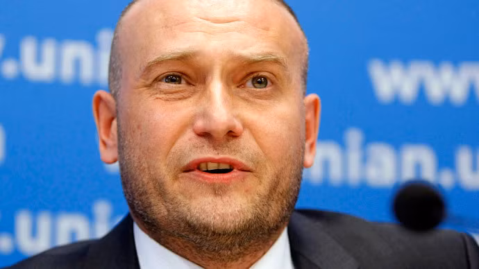 Dmitry Yarosh. Dmitry Yarosh.