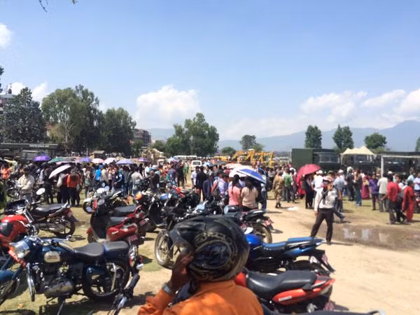 Hoảng loạn tại Nepal sau trận động đất mới nhất. Hoảng loạn tại Nepal sau trận động đất mới nhất.