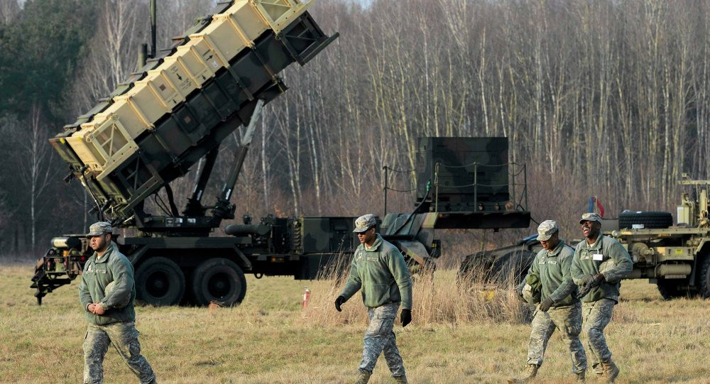 Hệ thống phòng thủ tên lửa của NATO ở châu Âu được Moscow xem là mối đe dọa trực tiếp tới an ninh của mình. Hệ thống phòng thủ tên lửa của NATO ở châu Âu được Moscow xem là mối đe dọa trực tiếp tới an ninh của mình.