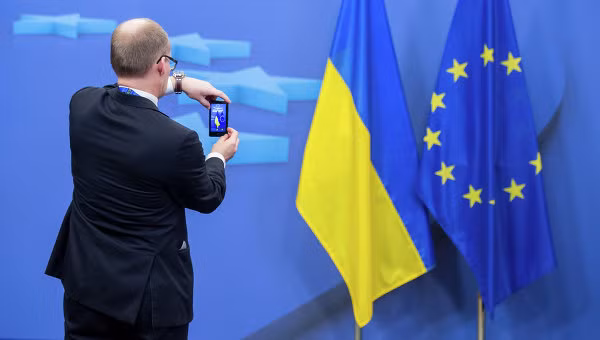 EU và Ukraine đang xúc tiến công tác chuẩn bị cho Hội nghị thượng đỉnh chung. Ảnh Rian. EU và Ukraine đang xúc tiến công tác chuẩn bị cho Hội nghị thượng đỉnh chung. Ảnh Rian.