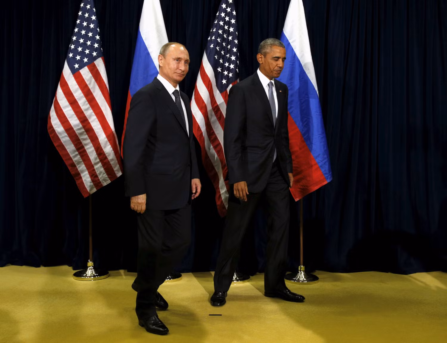 Tổng thống Nga Vladimir Putin (trái) và Tổng thống Mỹ Barack Obama. Ảnh: Business Insider.
