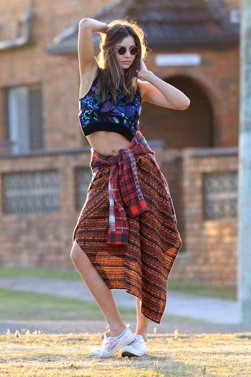 Miranda Kerr chụp hình quảng cáo cho thương hiệu thời trang David Jones tại Maroubra Beach, Australia.