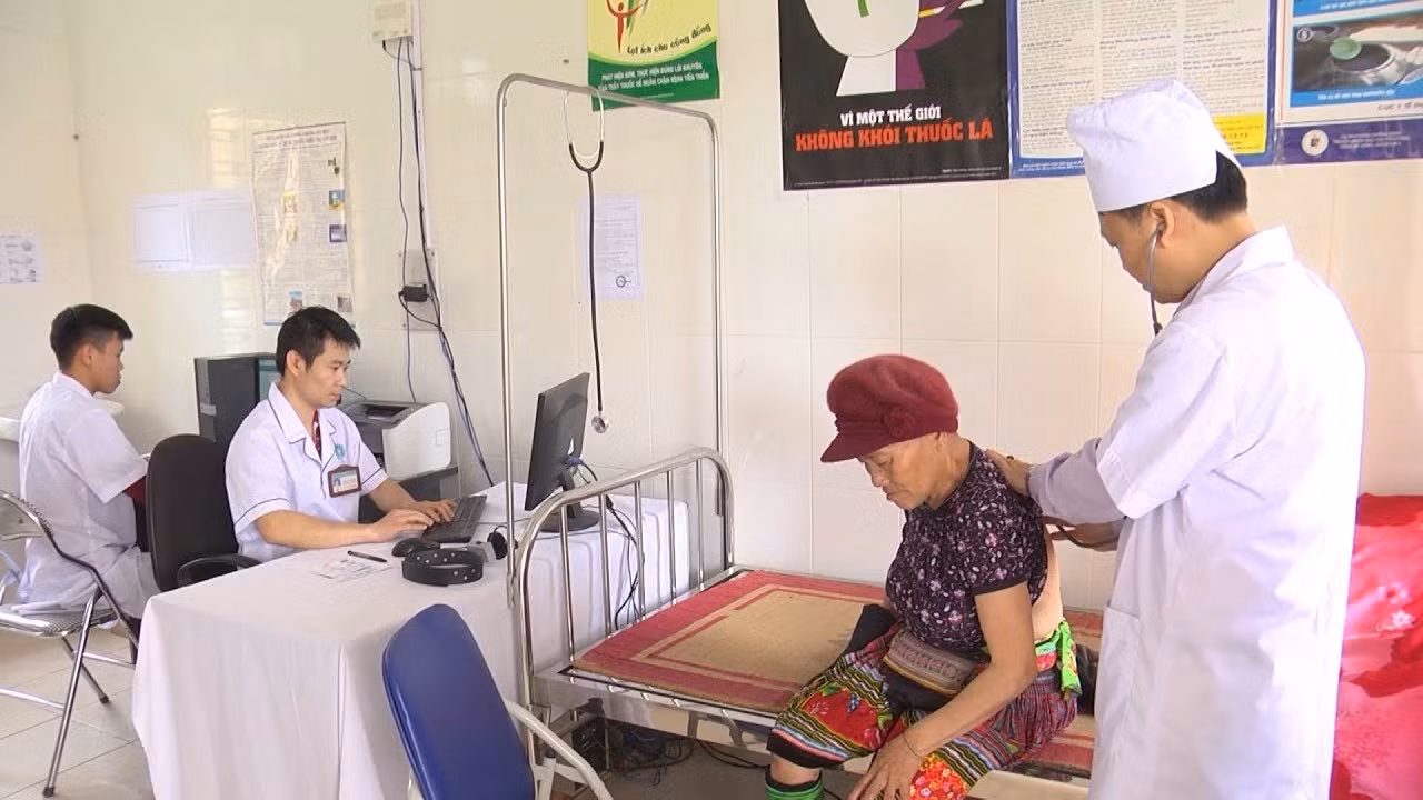 Việc thực hiện tốt công tác khám chữa bệnh tại cơ sở giúp giảm tải bệnh viện tuyến trên. (Ảnh: Y Tế Điện Biên) Việc thực hiện tốt công tác khám chữa bệnh tại cơ sở giúp giảm tải bệnh viện tuyến trên. (Ảnh: Y Tế Điện Biên)
