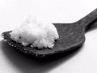Nên dùng muối với lượng phù hợp, giúp bảo vệ sức khỏe - Ảnh: Thái Nguyên Nên dùng muối với lượng phù hợp, giúp bảo vệ sức khỏe - Ảnh: Thái Nguyên