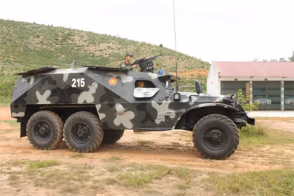 Thử nghiệm xe BTR-152 sau khi cải tiến, nâng cấp.