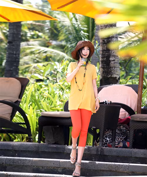 Xem thêm: Style đi biển cho cô nàng có vòng 1 khiêm tốn