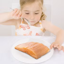 Ngộ độc cá ngừ chủ yếu là do dị ứng