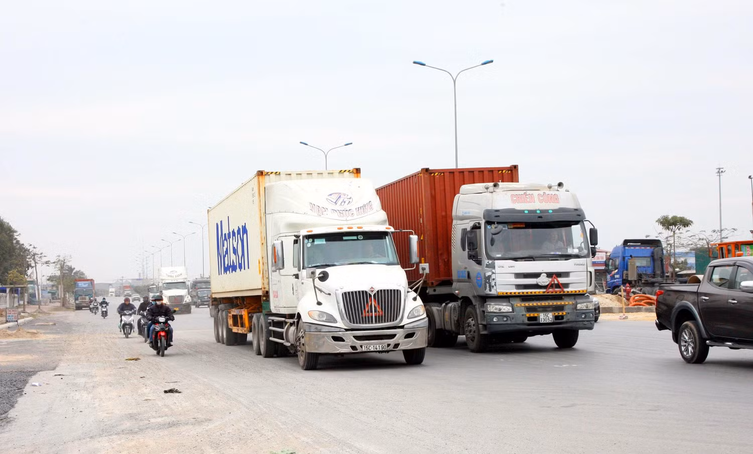 Số lượng xe container tại Hải Phòng tăng nhanh theo từng năm (Ảnh: ML)