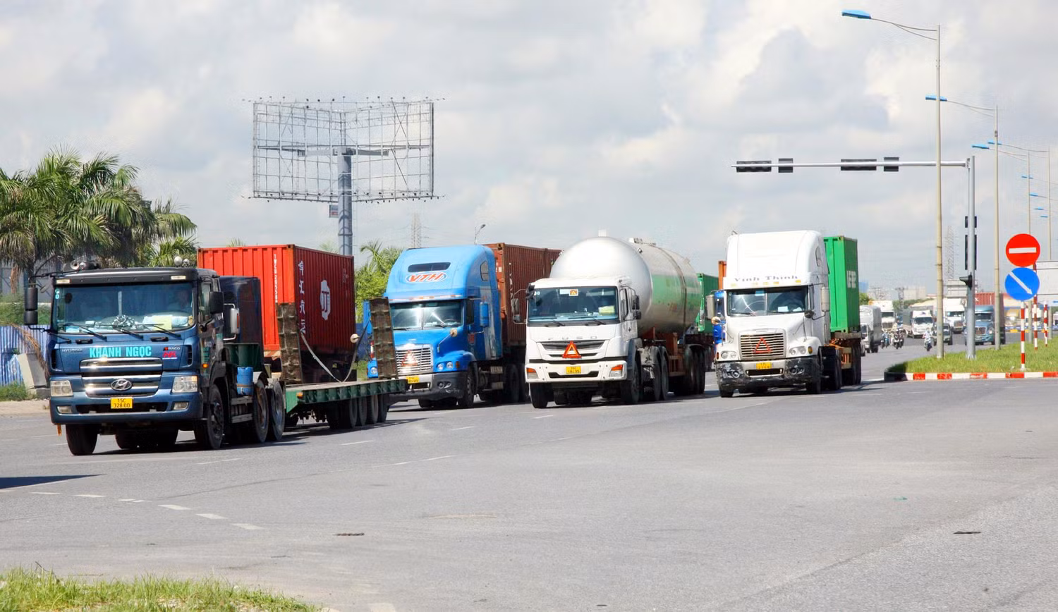 Quản lý chặt chẽ hoạt động của xe container sẽ góp phần giảm thiểu tai nạn giao thông trên địa bàn thành phố Hải Phòng (Ảnh: ML)