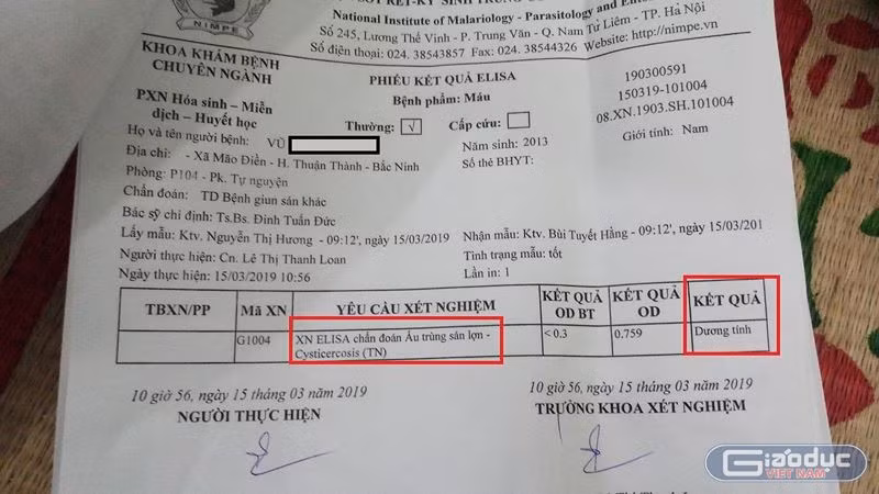 Phiếu kết quả khiến không ít phụ huynh bật khóc và có trường hợp ngất xỉu vì con bị nhiễm sán lợn gạo. Ảnh: Vũ Phương. Phiếu kết quả khiến không ít phụ huynh bật khóc và có trường hợp ngất xỉu vì con bị nhiễm sán lợn gạo. Ảnh: Vũ Phương.