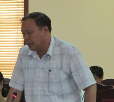 Trong cuộc họp, ông Trần Bá Hoành - Chủ tịch xã Bắc Sơn khẳng định lại lần nữa là không có chuyện chính quyền xã trước đó xúi giục dân quấy rối các cuộc họp để tẩy chay dự án nghĩa trang.