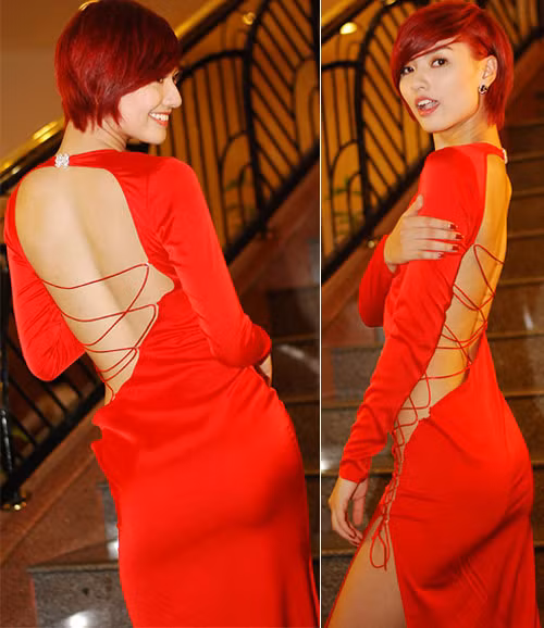 3. Đường cut-out Những đường cut-out đầy ẩn ý luôn nằm trong top trang phục yêu thích của mỹ nhân Việt trong năm 2012. Đa phần những đường cắt đều tập trung ở các khu vực "đinh" như ngực, eo, hông... giúp cho người mặc sexy bỏng mắt. Tuy nhiên, đôi khi lạm dụng quá đà, nhiều mỹ nhân không tránh được sự cố hớ hênh. Hồng Quế với chiếc váy cut-out buộc dây uốn lượn quanh cơ thể 3. Đường cut-out Những đường cut-out đầy ẩn ý luôn nằm trong top trang phục yêu thích của mỹ nhân Việt trong năm 2012. Đa phần những đường cắt đều tập trung ở các khu vực "đinh" như ngực, eo, hông... giúp cho người mặc sexy bỏng mắt. Tuy nhiên, đôi khi lạm dụng quá đà, nhiều mỹ nhân không tránh được sự cố hớ hênh. Hồng Quế với chiếc váy cut-out buộc dây uốn lượn quanh cơ thể