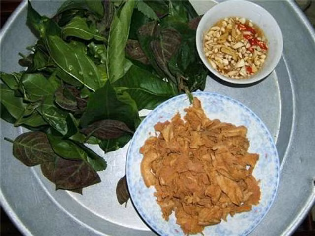 Món thịt lợn muối chua mang đầy hương vị núi rừng
