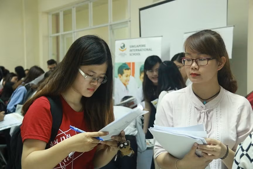 Tâm lý chung của nhiều trường sư phạm hiện nay là hoang mang, chưa biết đi đâu về đâu (Ảnh:L.H) Tâm lý chung của nhiều trường sư phạm hiện nay là hoang mang, chưa biết đi đâu về đâu (Ảnh:L.H)