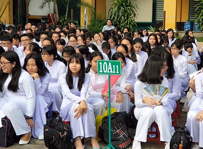 Thành phố Hồ Chí Minh vừa trình 2 phương án tổ chức lễ khai giảng năm học mới (ảnh minh họa: P.L) Thành phố Hồ Chí Minh vừa trình 2 phương án tổ chức lễ khai giảng năm học mới (ảnh minh họa: P.L)